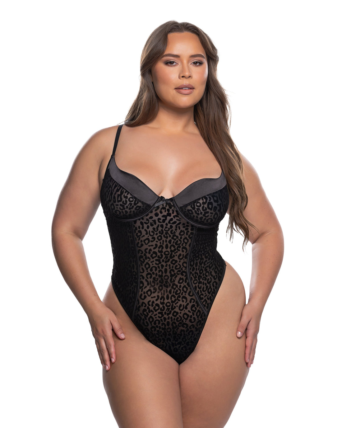 The Ultimate Guide to Plus Size Lingerie: Embrace Your Curves with Confidence & Style - Cnasti Strings and Thangs
