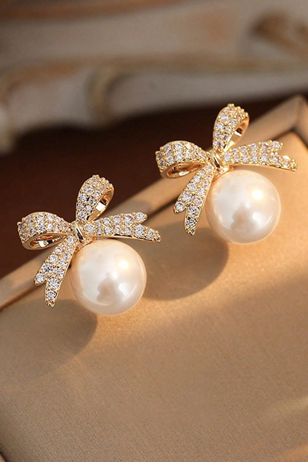 Ellis Rhinestone Bowknot Pearl Earrings