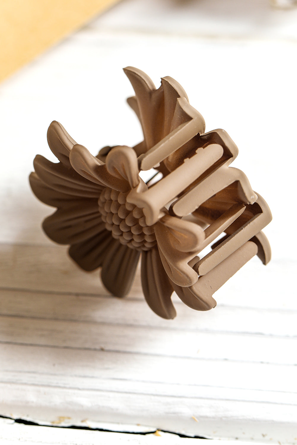 Small Boho Daisy Flower Hair Claw Clip