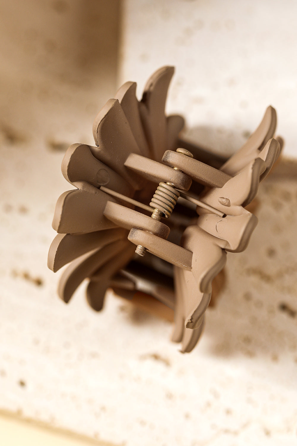 Small Boho Daisy Flower Hair Claw Clip