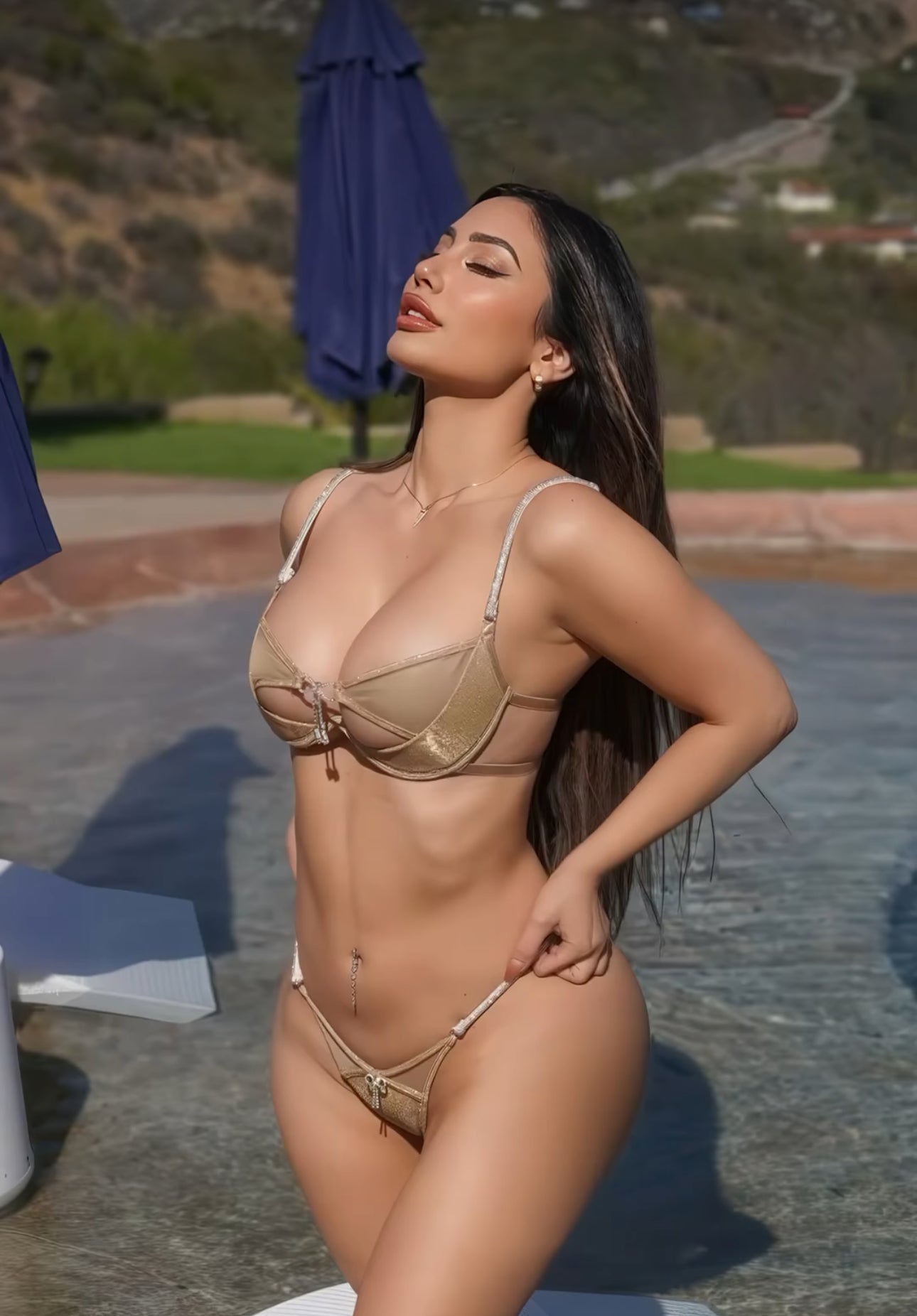 Gilded Beauty 2-Piece Short Set