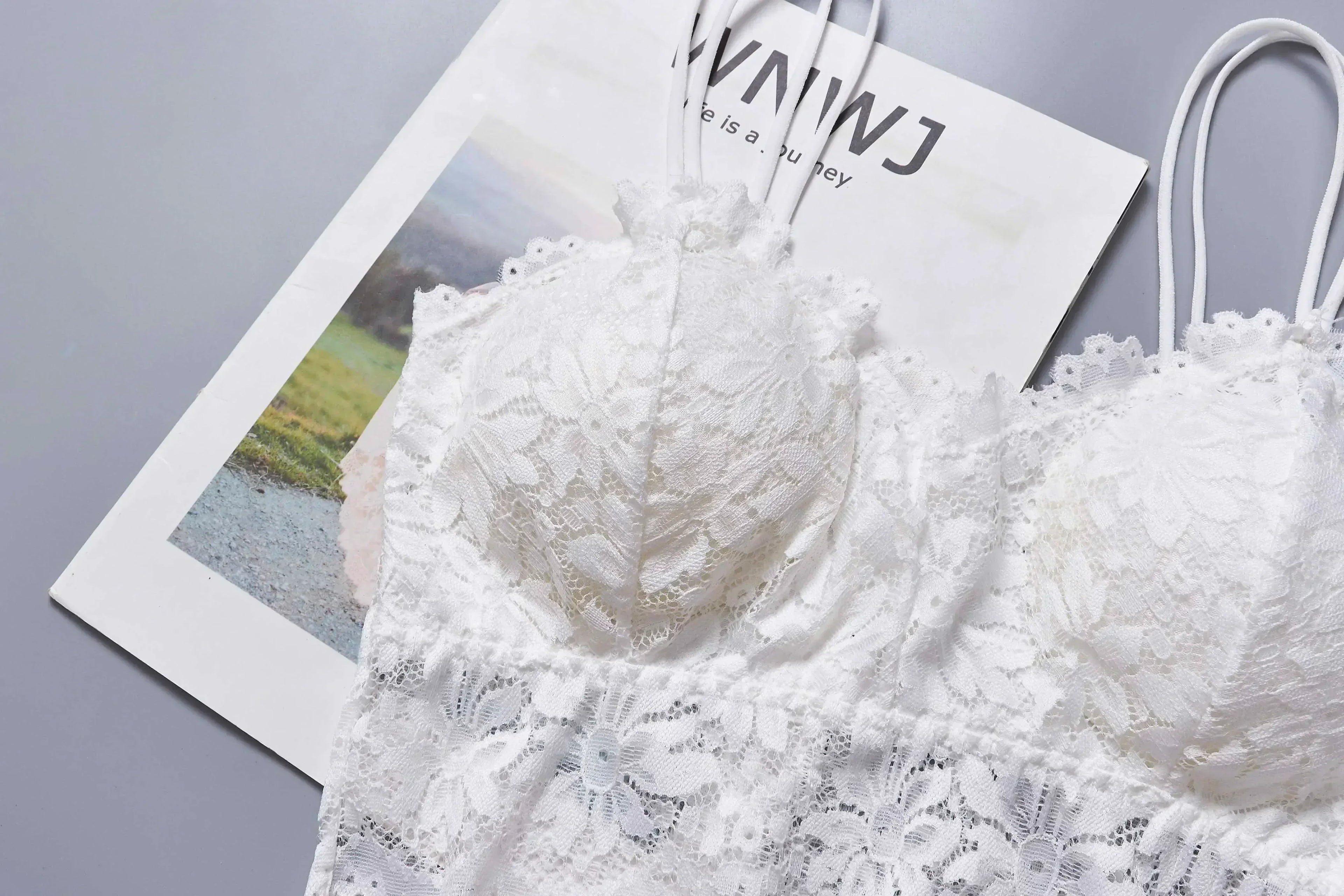 Wireless Lace Flower Push-Up Bralette – Backless Sexy Lingerie Top