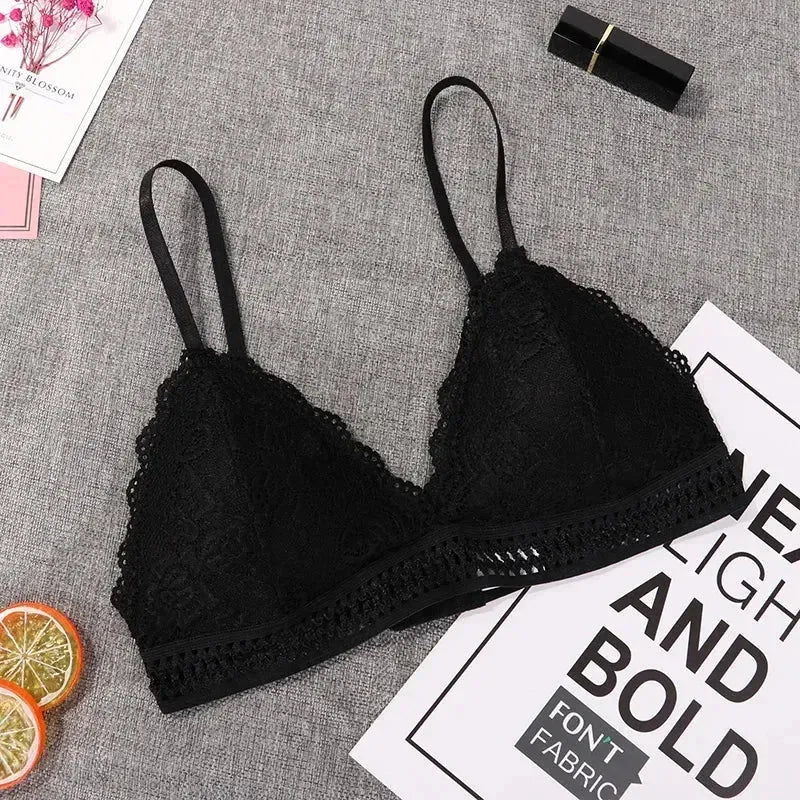 Wireless Lace Flower Body-Shaping Bralette – Seamless Plus Size Lingerie