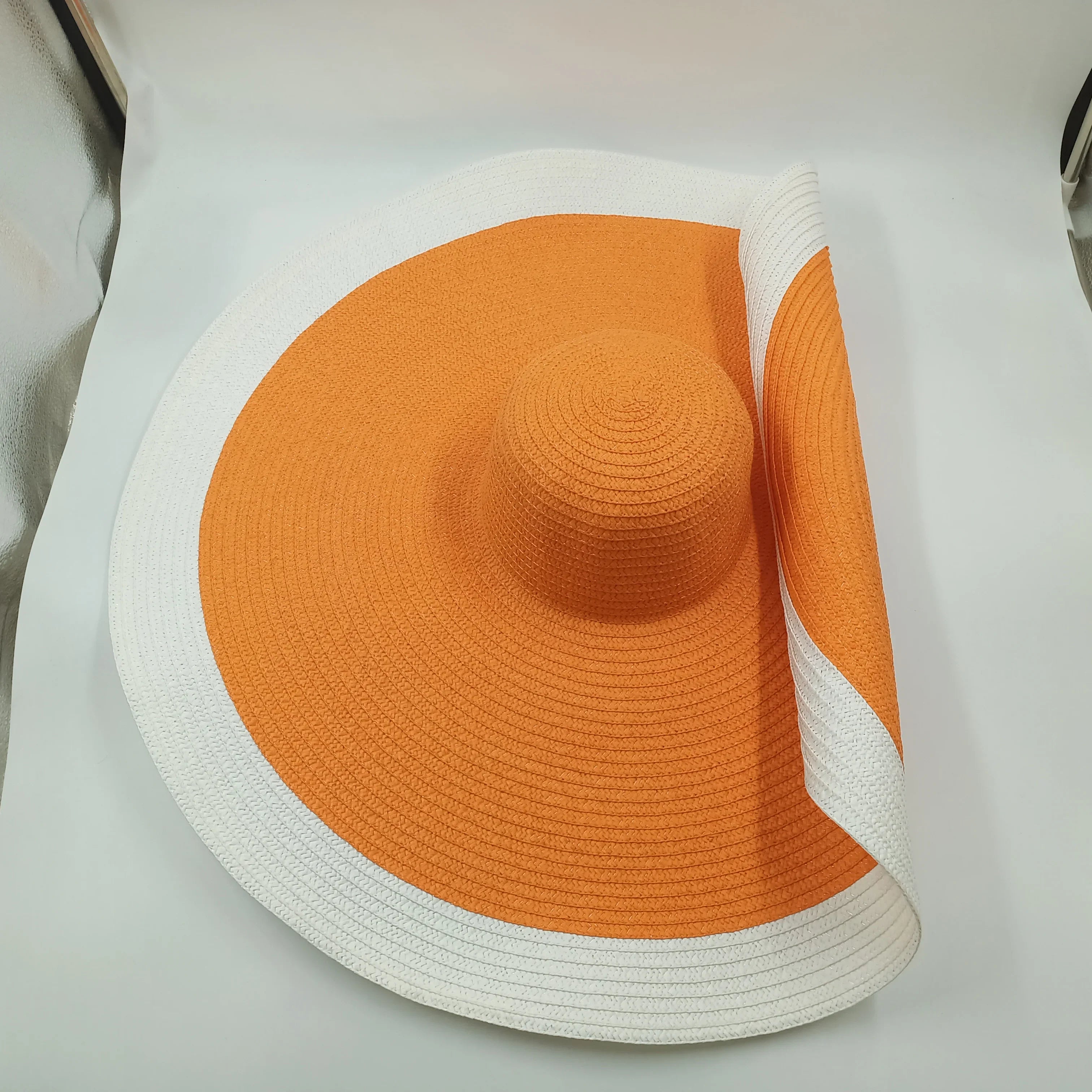 Designer Empty Top Visor Hat for Women – Chic Open Crown Sun Visor for Beach, Golf & Summer Outings