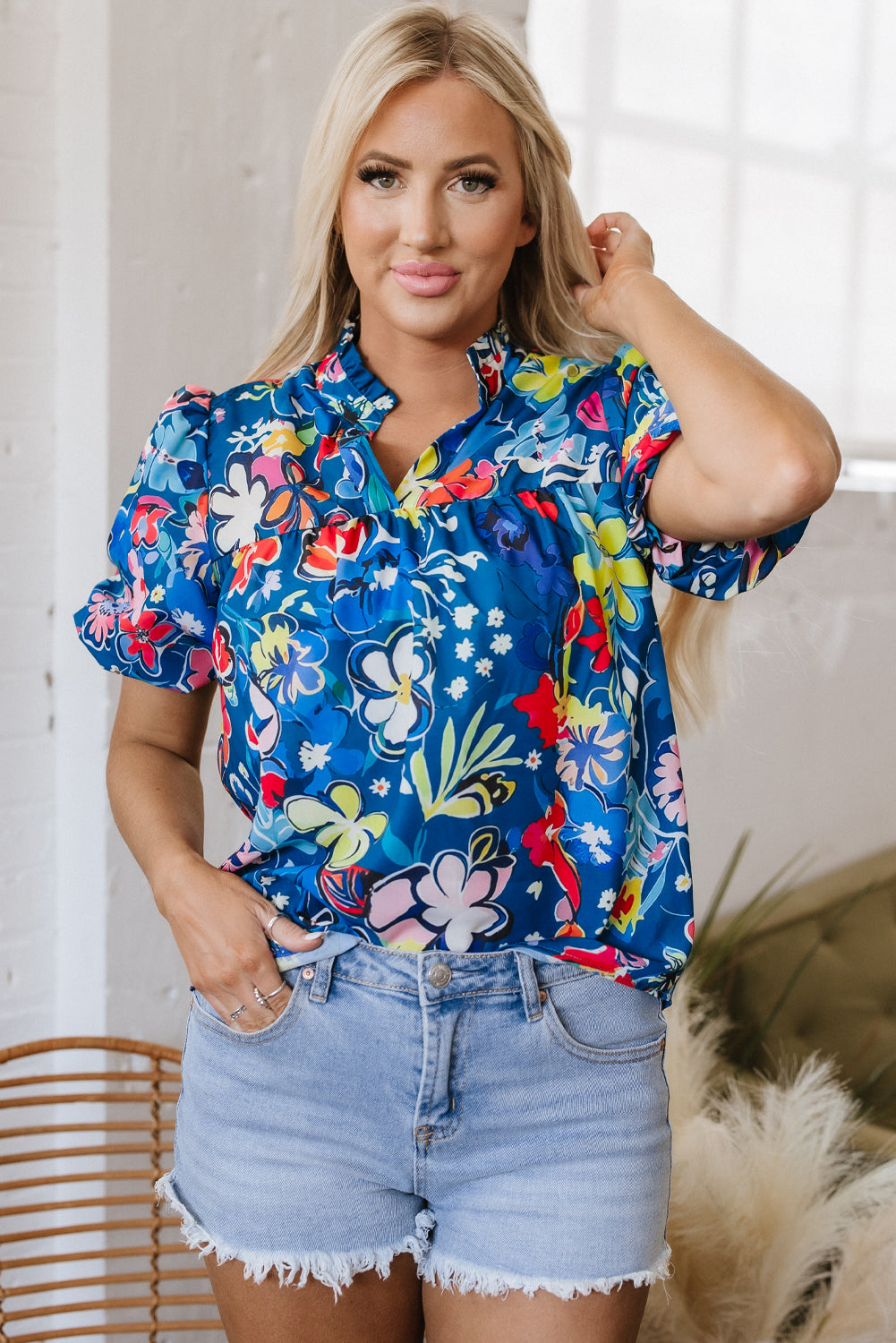 Ainara Flower Puff Short Sleeve Loose Blouse