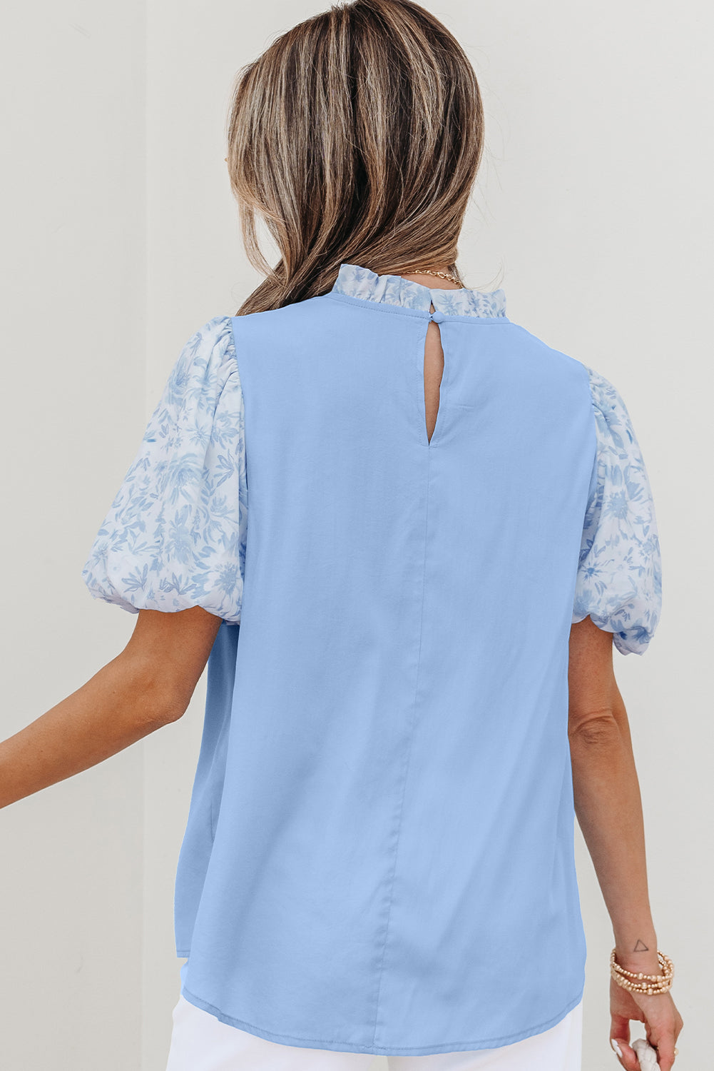 Saanvi Lace Floral Puff Sleeve Loose Blouse