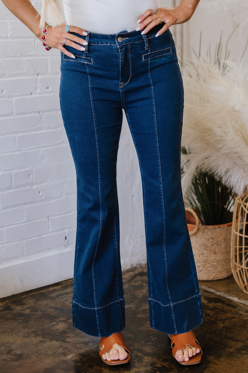 Ayleen Center Seam Deep Wash Straight Jeans